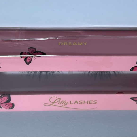 Lilly Lashes 3D Faux Mink Butterfl'eye Half Eyelashes Style: Dreamy - Picture 6 of 8